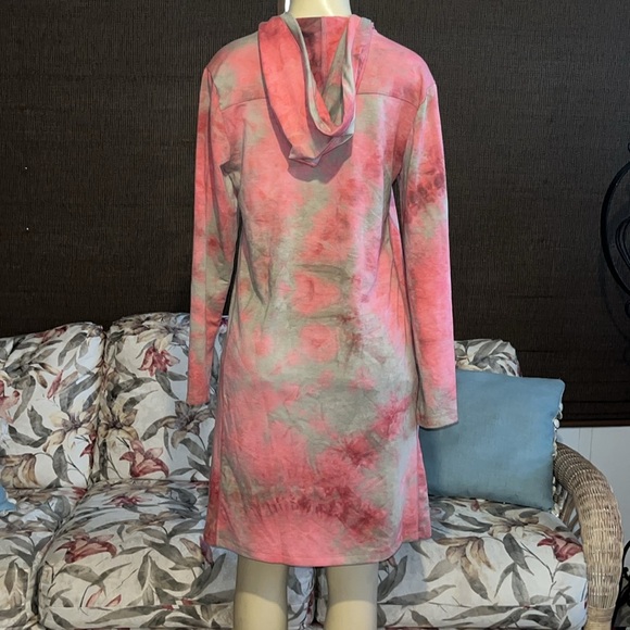 LOGO Lounge by Lori Goldstein - Tie-Dye VNeck Hoodie Hi-Low Hem - Pink - Picture 6 of 11